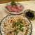 百練 - 料理写真:牛皿と、ブリ造り（造りは、なんと３００円）