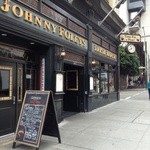 Johnny Foley's Irish House - ランチ時の入り口付近