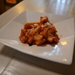 ホルモン亭 - 白菜と大根キムチ