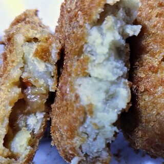 お肉屋さんの三ツ輪_1