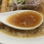 らぁ麺 ゆうち - 濃いめのスープ