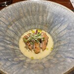 薪炭まだら - スペシャリテ（改）京赤地鶏手羽先舞茸づめ　ずんだのうぐいす餡