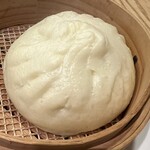 中国小麦粉料理専門店恵泉 - 野沢菜まんじゅう