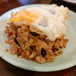 タイ屋台ごはん ナ・トゥンテン - 