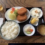 鳥安 - 牛肉コロッケ定食