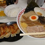 ラーメン めん丸 - 