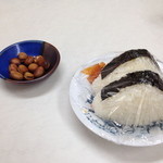 一竜軒 - 唐豆とおにぎり。