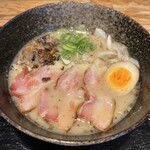 MARU龍 - 佐世保豚骨らーめんアップです。