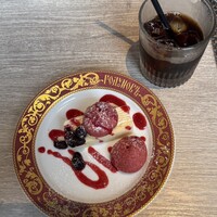 ゴドノフ東京 丸ビル店 - 