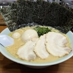 横浜家系ラーメン 魂心家 - 631ラーメン（醤油）