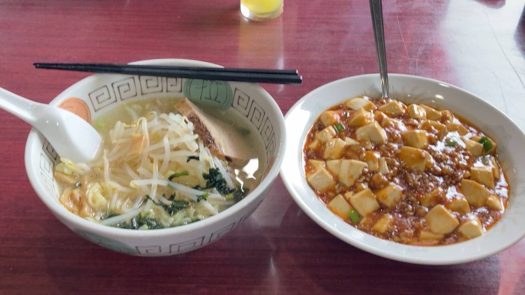 四川 飯店 三好 店