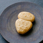 池袋 三原堂 - 池ぶくろう最中（２６０円）