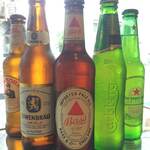 Chou de ruban - 様々な品種の瓶ビールを取り揃えております