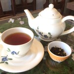 Chou de ruban - オーストラリアウィーンのデンメアハウスの紅茶とハーブティはたっぷりとポットティで