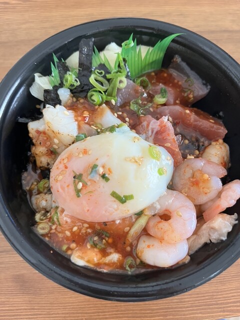 丼！ 魚丼 北千住店 （UODON） - 北千住/海鮮丼 | 食べログ