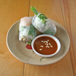 小海老と豚肉の生春巻き、ピーナッツ味噌ダレ(1本)