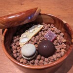 しろ - メニュー⑫～⑮の小菓子4種類