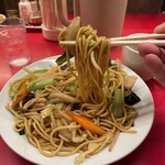 南海飯店 - やわらかい焼ソバの麺