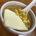 ジンギスカン羊はち - つけ汁にはバターがたっぷり！