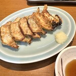 にこにこ屋 - 自家製ギョーザ