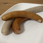 メッツゲライ ササキ - ヴルスト3種セット　皮が薄くて口当たりがいい