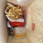 マクドナルド - 料理写真:サムライマック 炙り醤油風 ダブル肉厚ビーフ LLセット 890円、スパイシーチキンマックナゲット 5ピース
サワークリームペッパーソース 280円、チーズバーガー220円
