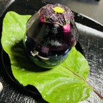 大文字屋　龍田川 - 茄子と器が合体