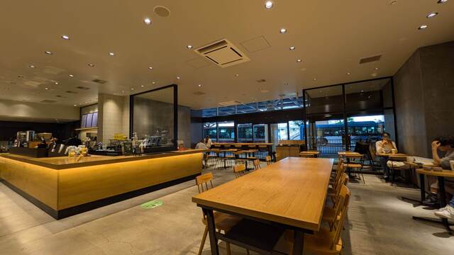 Starbucks Coffee - みゆき　スターバックス スターバックスコーヒー 横浜北幸店 - Picture of Starbucks