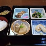 八波亭 本館 - 翌日は和定食