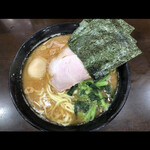 ラーメン 杉田家 本店 - 