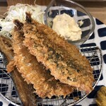 秋まる - アジフライ２枚・骨せんべい
