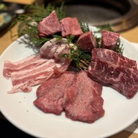 近江うし焼肉 にくTATSU 銀座店 - 