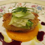 ラルテ沢藤 - 豚バラの白ワイン煮をブロック状にカット、ホタテとぶどうの皮と混ぜて