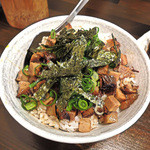 らーめん晴れるや - コロチャー丼