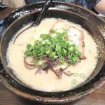 らーめん晴れるや - 豚こつあっさり