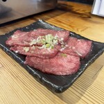 ホルモン焼肉 肉の大山 - 
