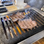 ホルモン焼肉 肉の大山 - 