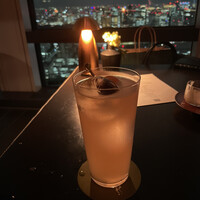 ザ タヴァン グリル＆ラウンジ - 