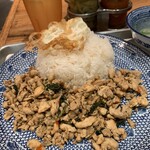 マンゴツリーキッチン　カオマンガイ - 