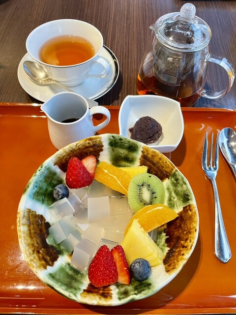 Lounge WINDSOR photo 2