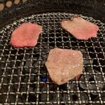 肉の頂 - 