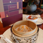 SPRING MOON - 蟹肉灌湯小籠包