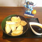 喜多方中華蕎麦 坐忘紅 - 山塩中華そば 麺大盛 ＆ ワンタン 4個 と 特製水餃子 5個 ＆ レンゲ小