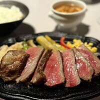 神戸牛炉釜炭焼ステーキ IDEA 銀座 - 