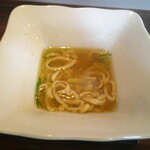 喜多方中華蕎麦 坐忘紅 - 山塩中華そば 麺大盛 ＆ ワンタン 4個 と 特製水餃子 5個 ＆ レンゲ小