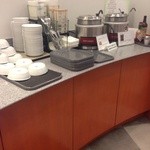 Honolulu International Airport JAL Sakura Lounge - 