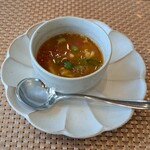 麦わら丘の朝市 - 真鯛と春キャベツのスープ 
      