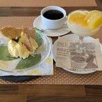 麦わら丘の朝市 - デザートは柑橘パフェとレモンティラミス