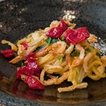 麦わら丘の朝市 - 春キャベツと桜えびのパスタ