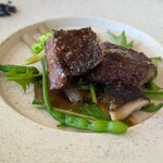 麦わら丘の朝市 - 栃木県産黒毛和牛ざぶとんのグリル